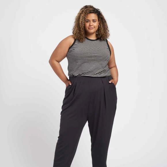 Universal Standard Cai High Neck Tank - Picture 2 of 3